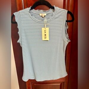 La Miel Blue & White Ribbed Ruffle Top Size M NWT